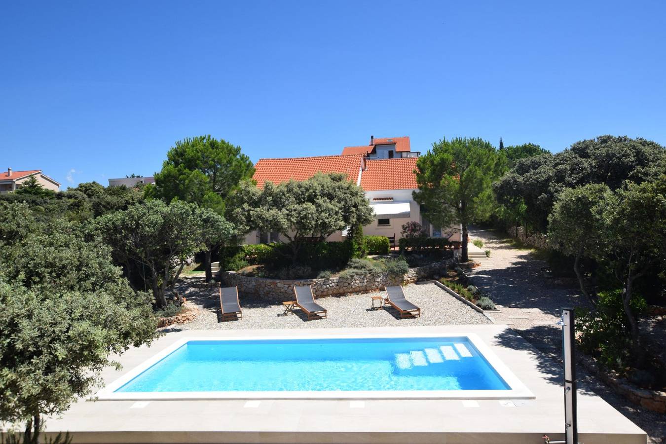 Ganze Ferienwohnung, Ferienwohnung mit Terrasse, in der Nähe des Meeres in Mandre, Pag