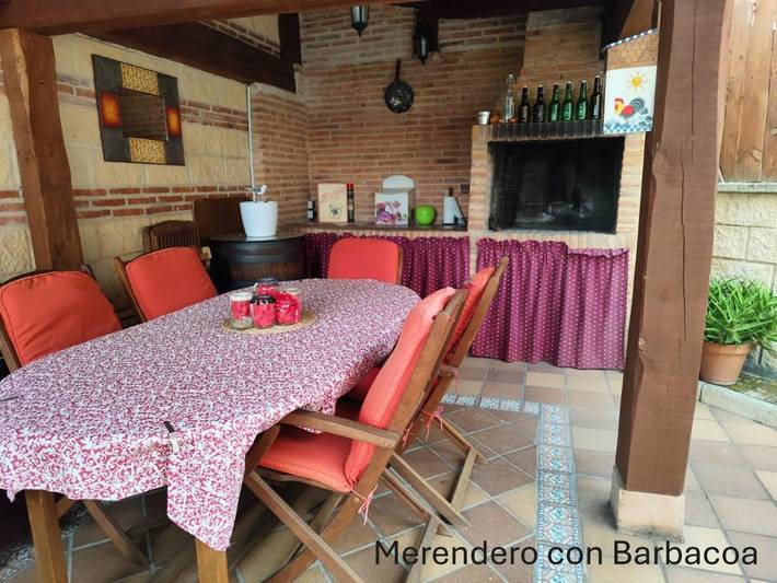 Casa de vacaciones para 9 personas, con jardín y vistas, Se admiten mascotas - 1