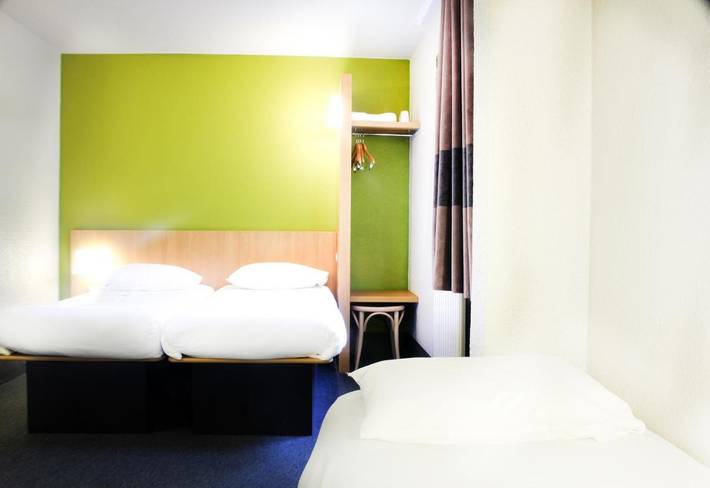 Hôtel pour 2 personnes, avec jardin à Vierzon - 2