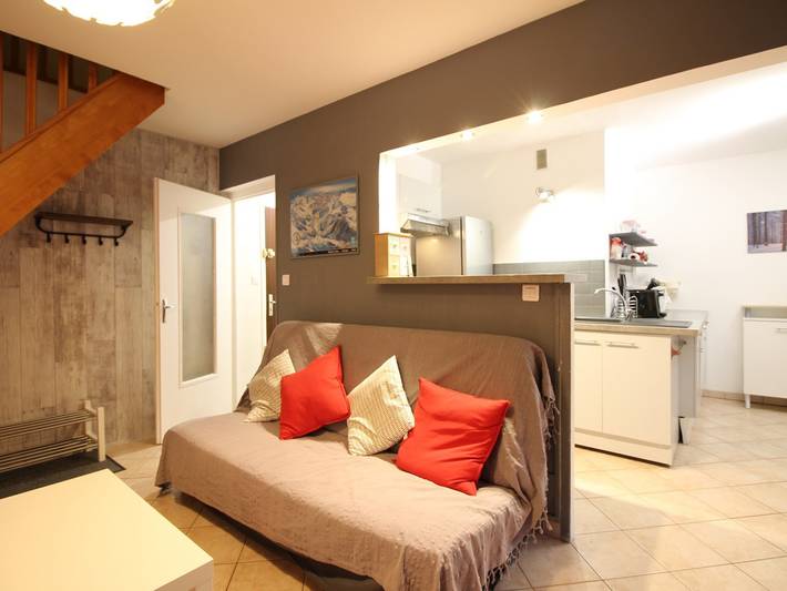 Apartamento entero, Hermoso Dúplex T3 con Balcón, Wifi y Aparcamiento a 300m del Centro in Mont-Dore, Parque Natural Regional Volcans d'Auvergne