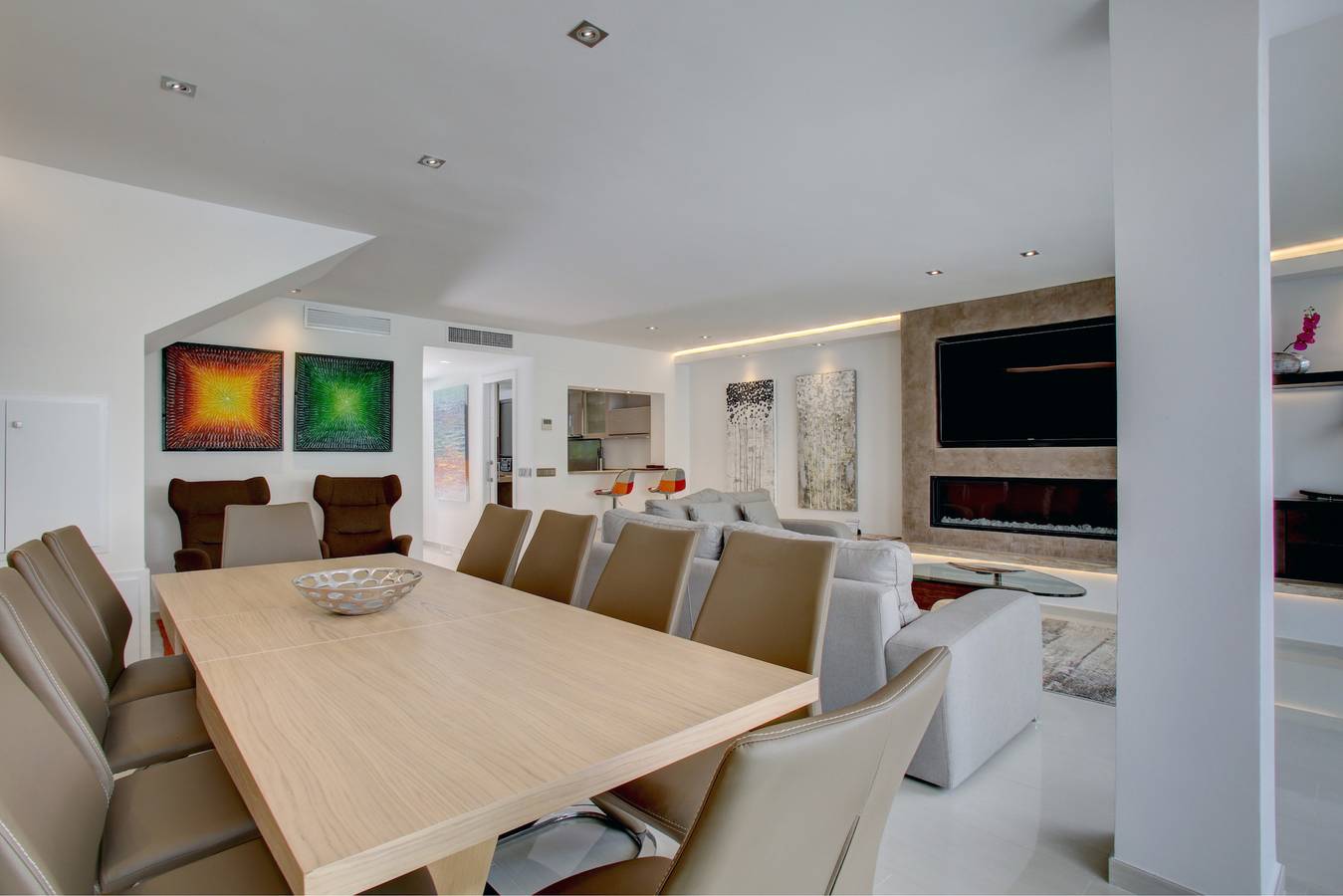 Feriehus for 10 personer med terrasse in Marbella West, Marbella