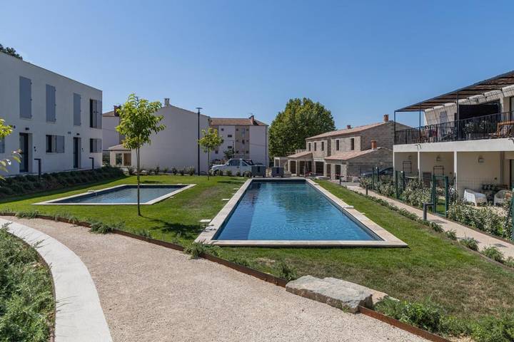 Appart’hôtel pour 6 personnes, avec balcon et piscine ainsi que vue et bassin pour enfant