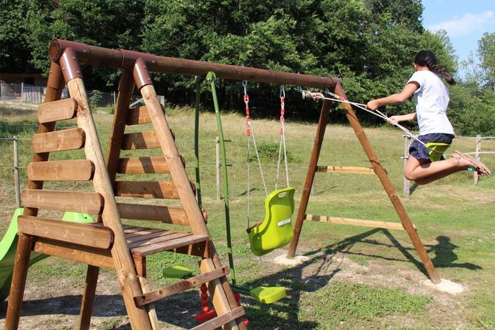 Location de vacances pour 6 personnes, avec piscine et jardin à Fléré-la-Rivière - 3