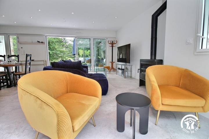 Gîte pour 8 personnes, avec terrasse et jardin à Arradon - 4