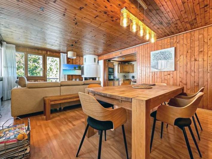 Location de vacances pour 10 personnes, avec balcon à Salvan - 2