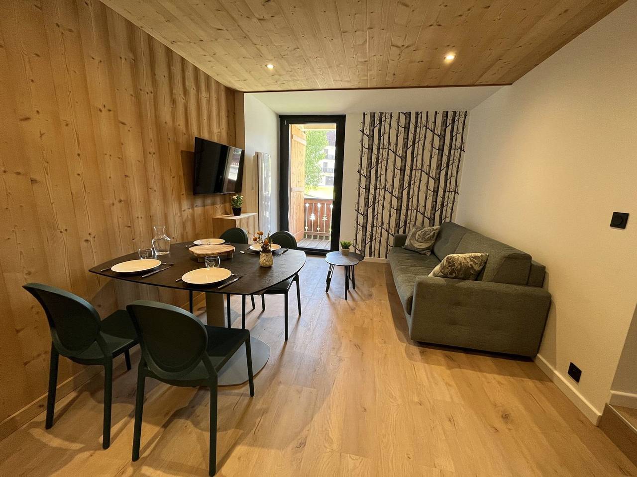 Appartement entier, Appartement rénové confortable, idéal pour famille de 4 in Les Gets, Les Portes du Soleil