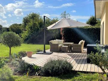 Gîte pour 6 personnes, avec terrasse à Lanhouarneau