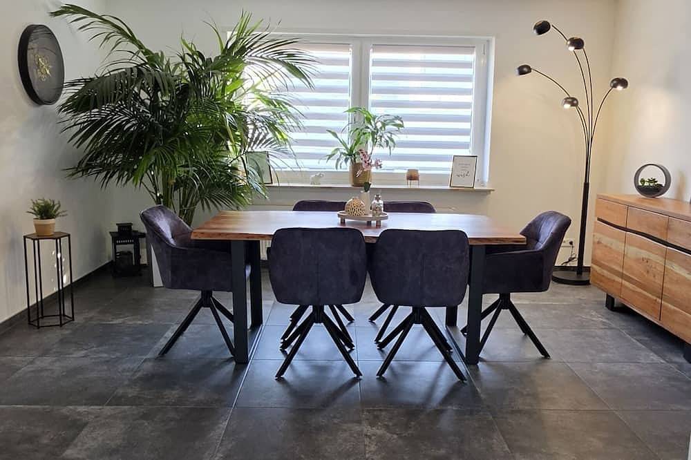 Modernes Haus mit Garten im Zentrum von Wegberg - nahe Düsseldorf und Mg in Wegberg, Niederrhein