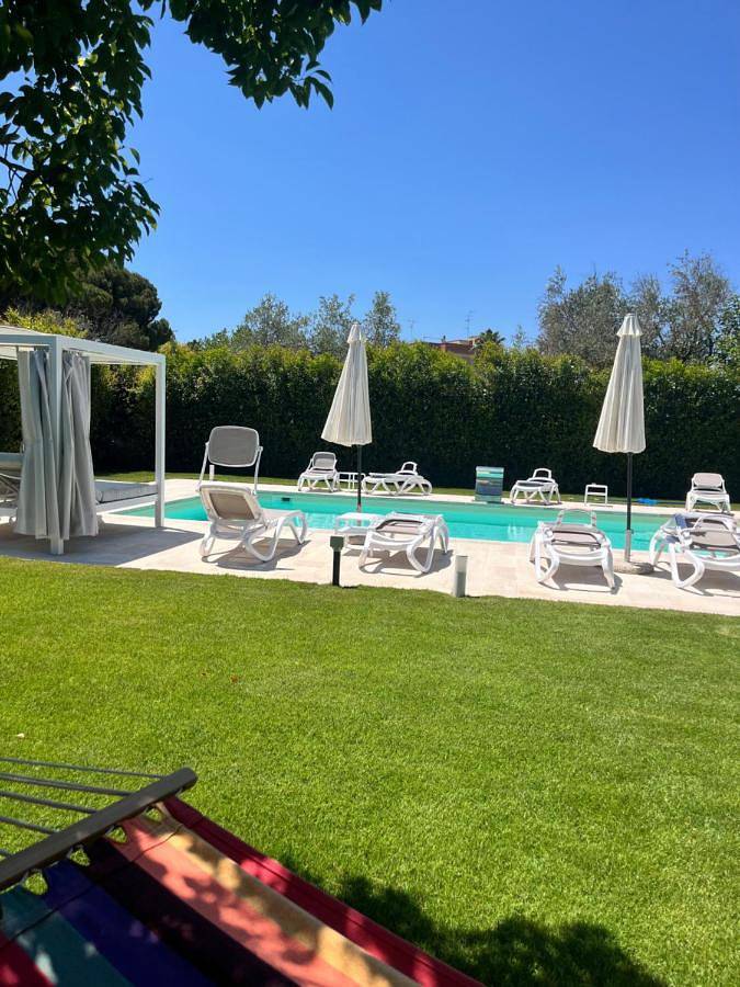 B&b per 2 persone, con idromassaggio e piscina nonché giardino in San Cesario di Lecce