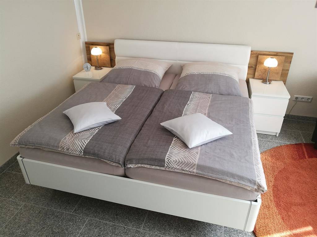 Entire holiday apartment, Appartement I, Dusche, Wc (buchbar) in Oesdorf (Bad Pyrmont), Bad Pyrmont