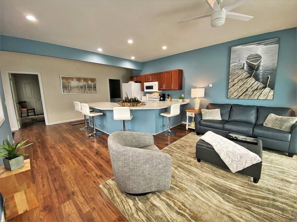 Ganze Wohnung, Islands View Condo- Waterfront in St. Ignace, Mackinac County