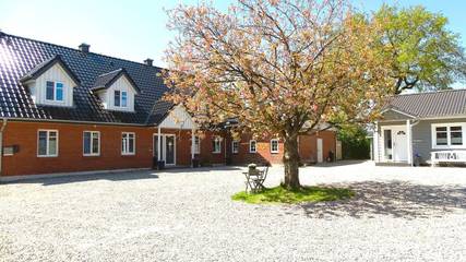 Ferienwohnung für 9 Personen, mit Garten und Sauna, kinderfreundlich in Dollerup