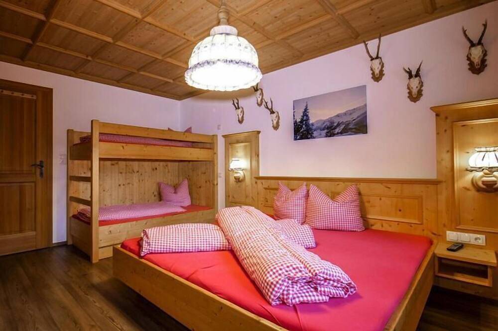 Ferienhaus Almzauber, Hochfügen in Tuxer Alpen, Hochfügen