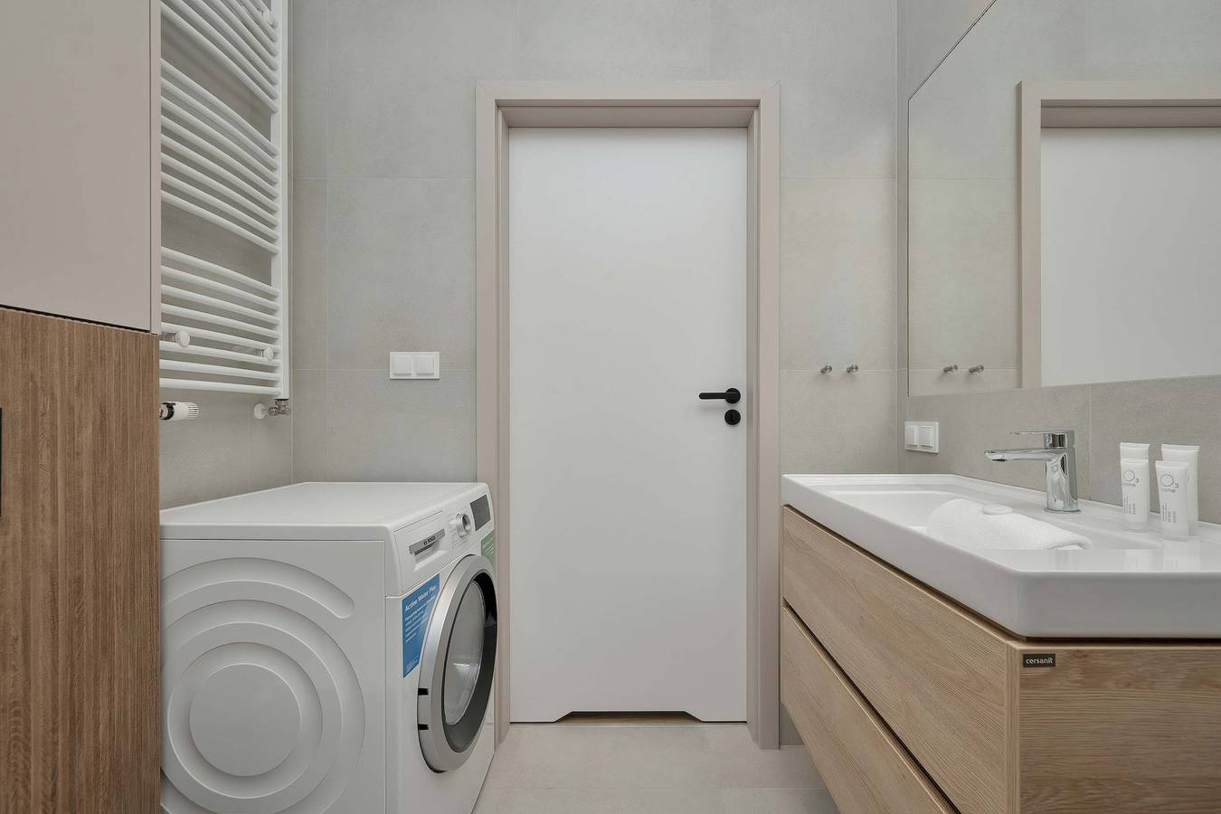 Appartamento intero, Stylish Apartment with Balcony   Underground Parking in Breslavia, Niederschlesien