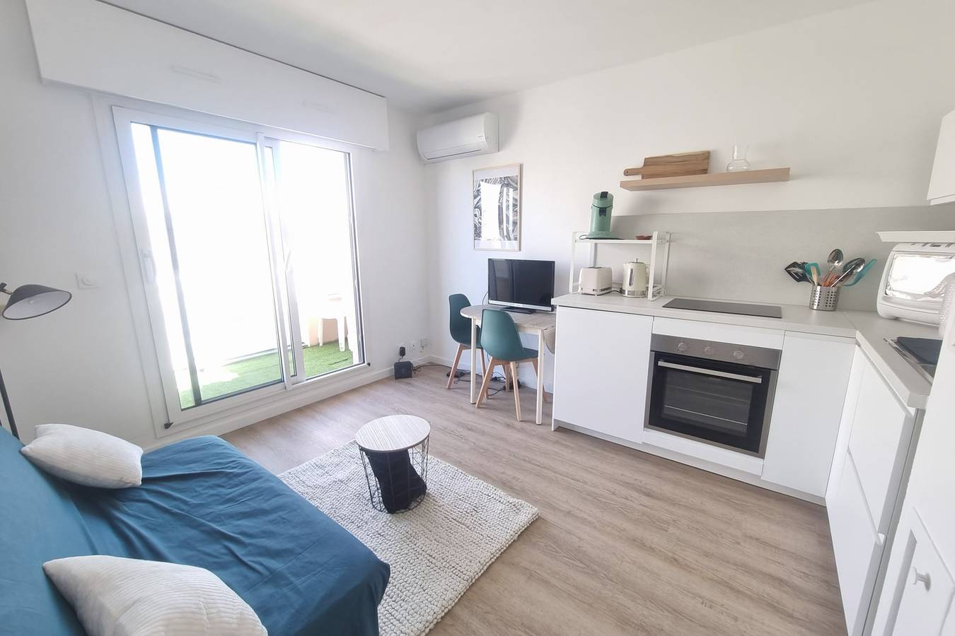 Studio entier, Studio climatisé avec balcon au cœur d'Arcachon in Arcachon, Région d'Arcachon