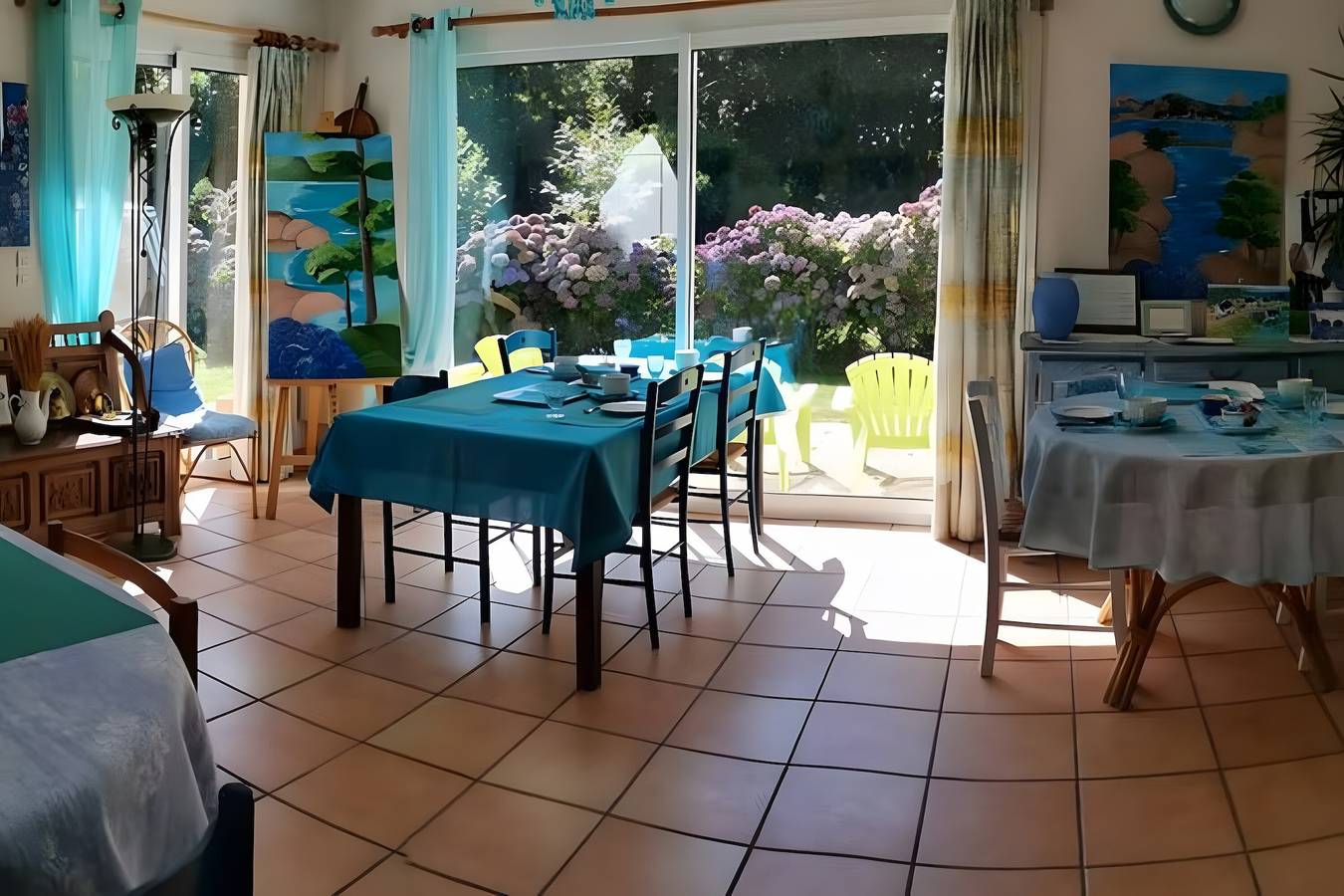 Chambre d'hôtes « Armor » avec vue mer, terrasse partagée et Wi-Fi in Perros-Guirec, Côte de Granit Rose