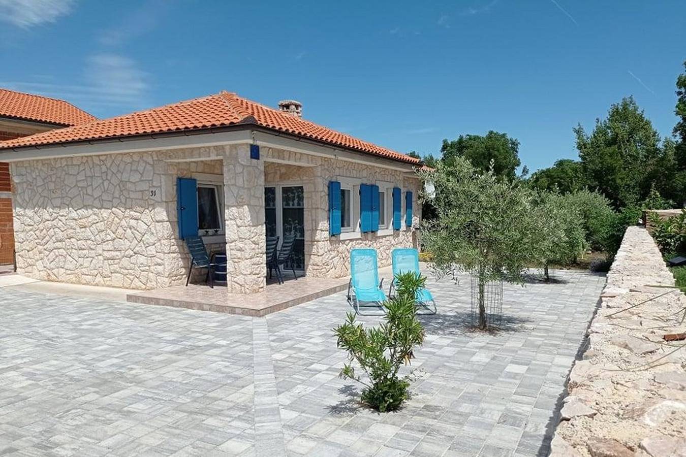 2-Zimmer-Haus mit Terrasse Malinska, Krk K-25084 in Malinska-Dubašnica, Krk
