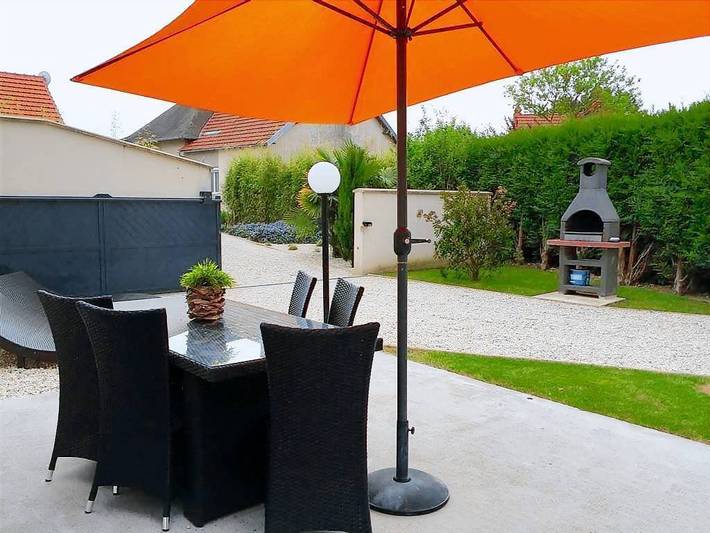 Gîte pour 6 personnes, avec terrasse et jardin à Port-en-Bessin-Huppain - 2