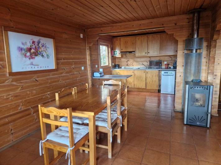 Gîte pour 6 personnes, avec terrasse et vue, animaux acceptés à Covilhã - 3