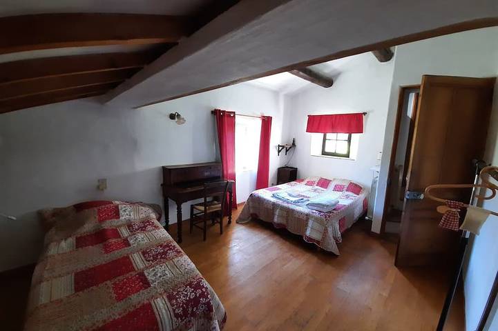 Location de vacances pour 6 personnes, avec terrasse et jardin, animaux acceptés à Ménerbes - 3