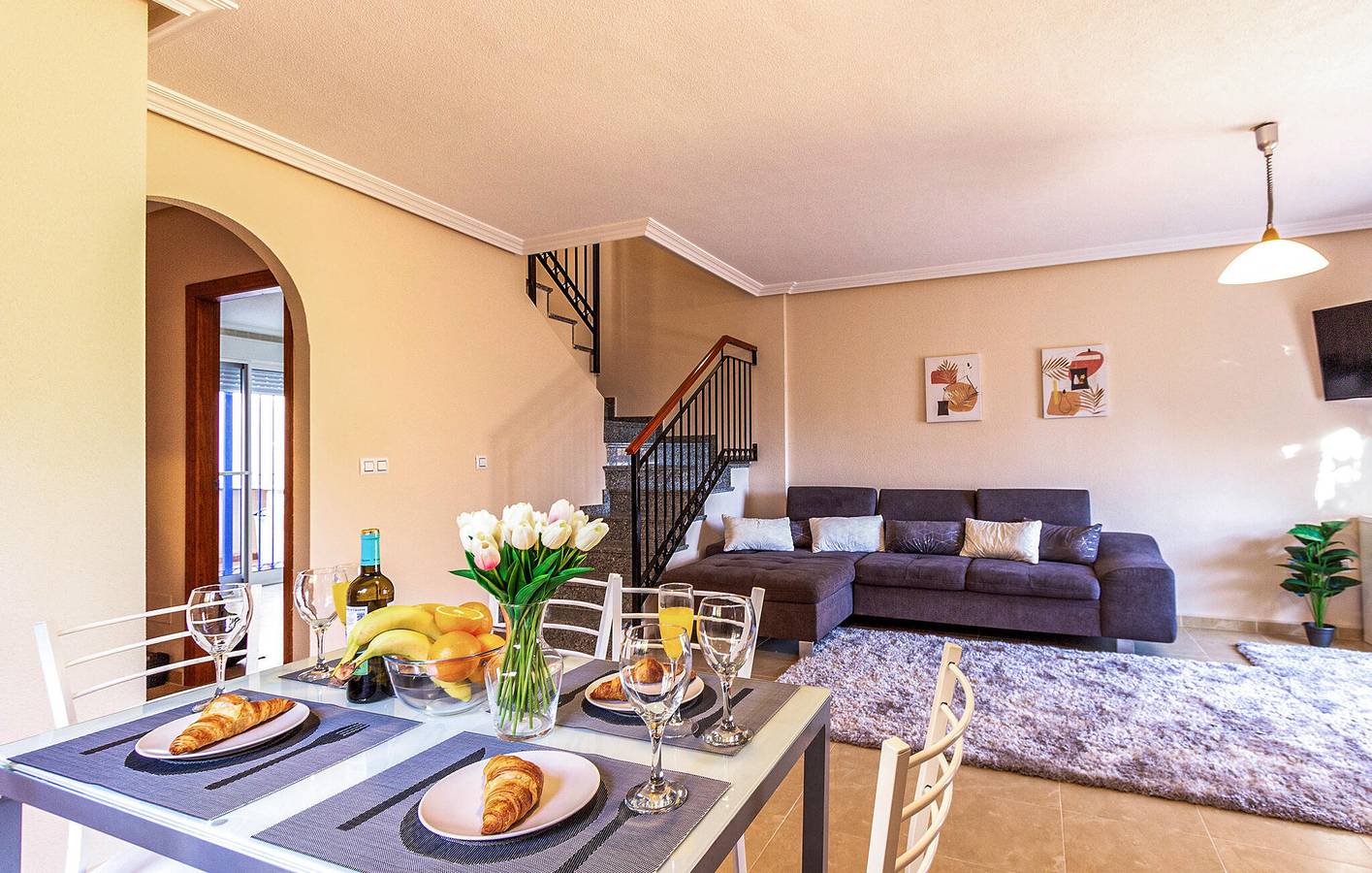 Gemütliches Apartment mit Pool und Terrasse, 1,5 km von Playa de Campoamor entfernt in Lomas de Don Juan, Orihuela