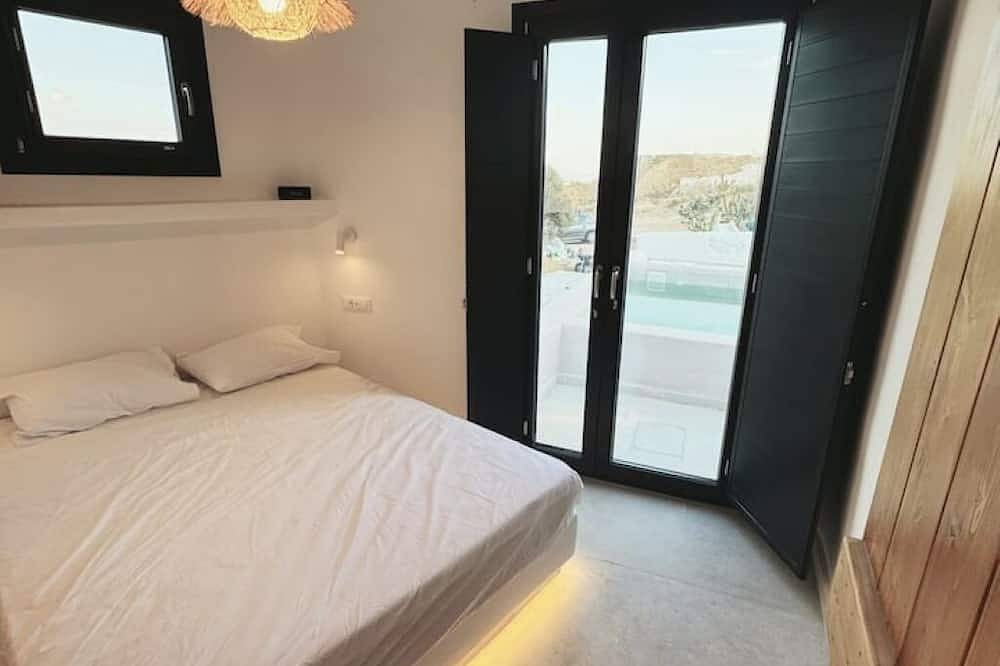 Kukulú Luxurious Cottage with Mini Private Pool in Mykonos in Ano Mera, Mykonos