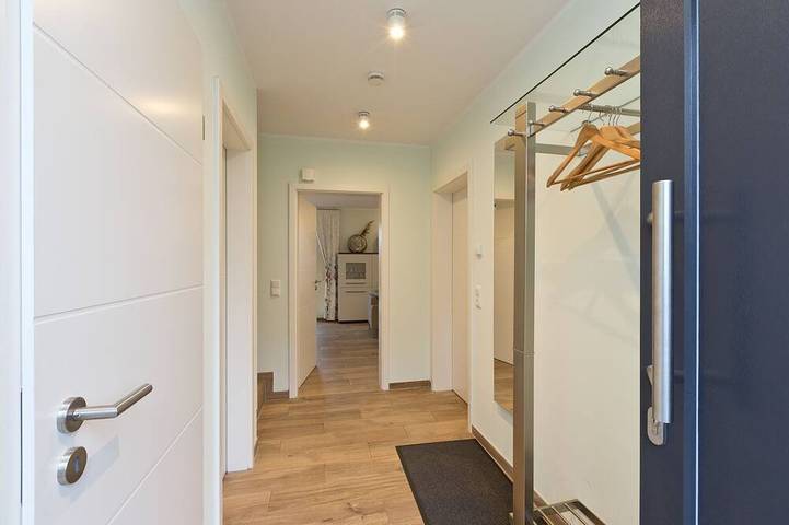 Ferienhaus für 6 Personen, mit Sauna und Terrasse sowie Whirlpool und Garten in Göhren-Lebbin - 3