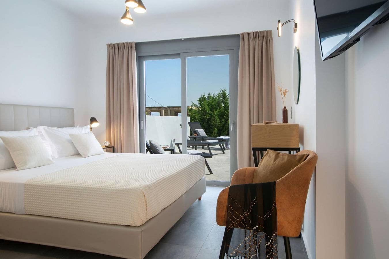 Διαμερίσματα Διακοπών για 12 Άτομα σε Απόλπαινα, Πόλη της Λευκάδας