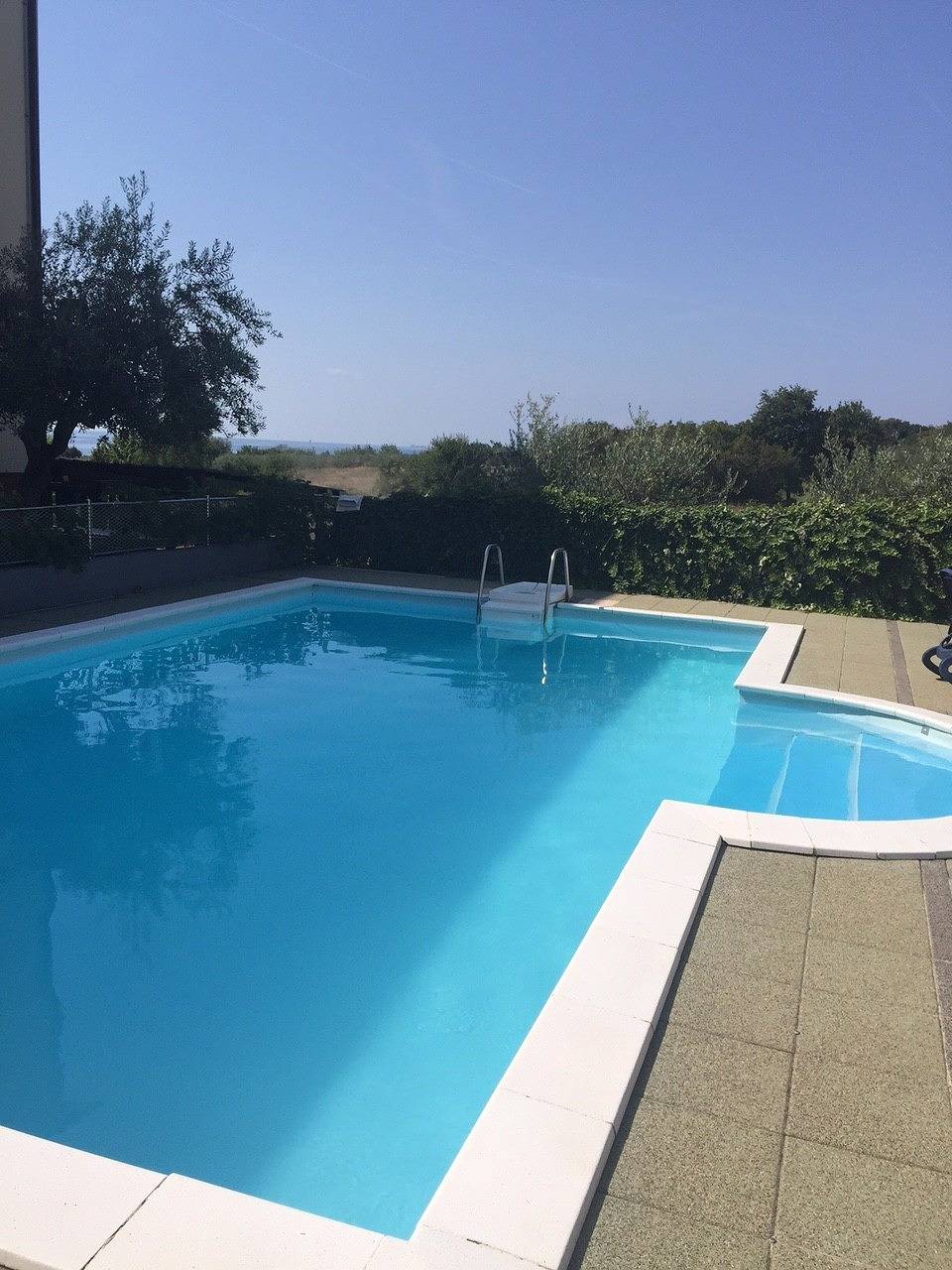 Ganze Wohnung, 2-Zimmer-Ferienwohnung mit Pool Zambratija, Umag A-27150-a in Zambratija, Umag und Umgebung