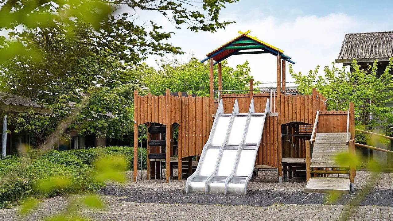 Geheel vakantieappartement, Vakantieappartement voor 3 personen met zwembad in Vigsø, Noordzee Denemarken