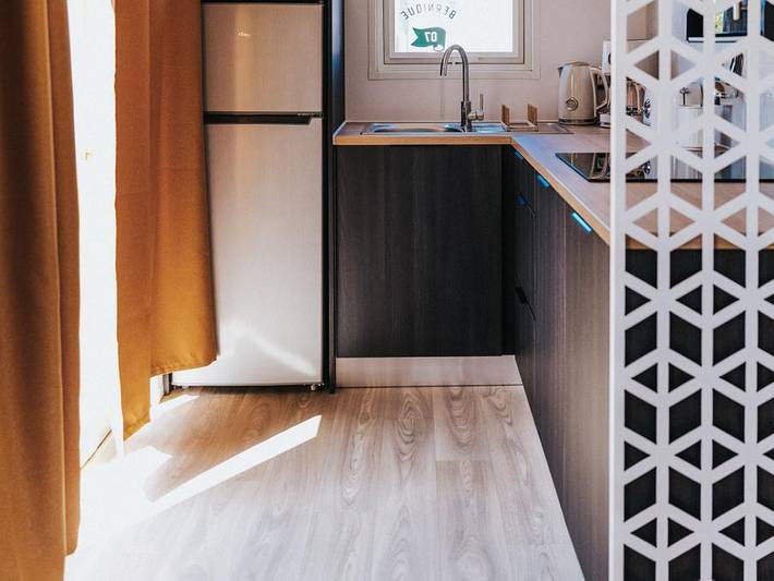 Mobil home pour 4 personnes, avec bassin pour enfant, animaux acceptés à Pleumeur-Bodou - 4