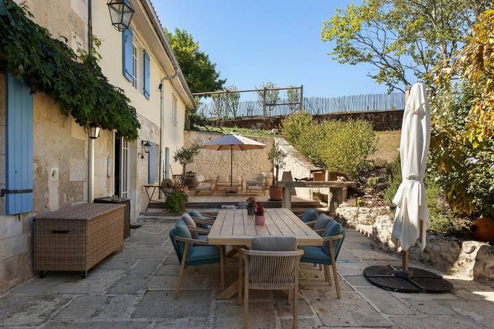 Casa Vacanze 'Les Mirandes - Le Beauregard' con Terrazza Privata, Giardino Privato e Wi-Fi in Montmoreau-Saint-Cybard, Charente