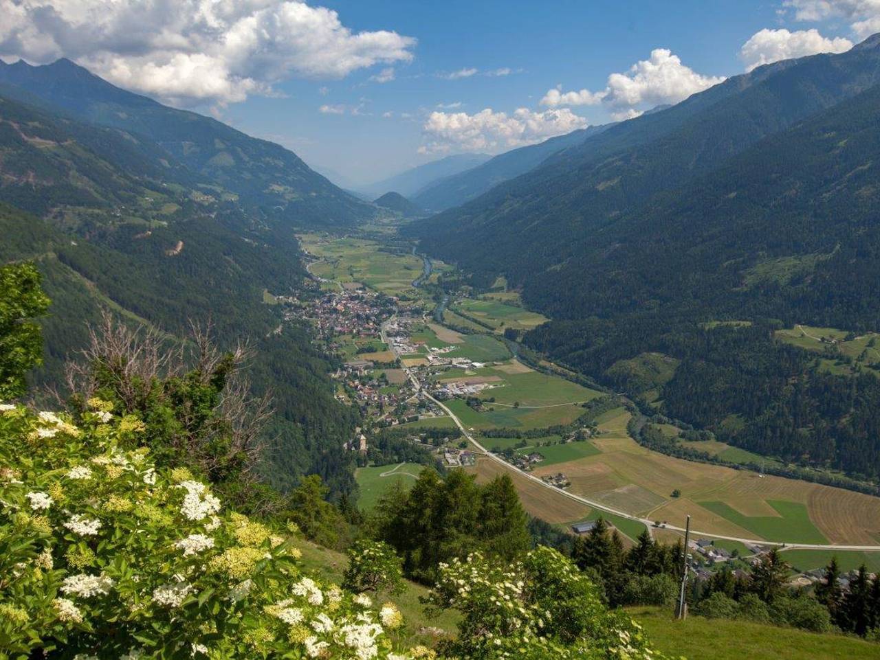 Almgasthof Himmelbauer - Ferienwohnung Dolomitenblick in Obervellach, Bezirk Spittal an der Drau