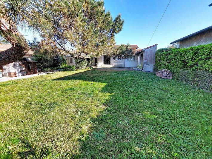 Maison de vacances pour 12 personnes, avec terrasse et jardin, animaux acceptés