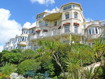 Apartment for 4 People in Torquay, England, Photo 1