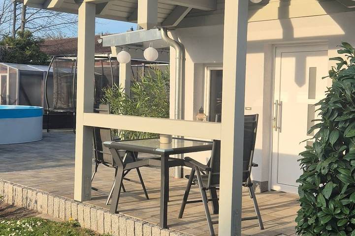 Ferienwohnung für 5 Personen, mit Terrasse und Garten in Eggesin
