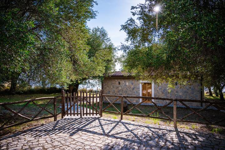 Ferienhaus für 6 Personen, mit Ausblick und Terrasse sowie Garten in Pisciotta