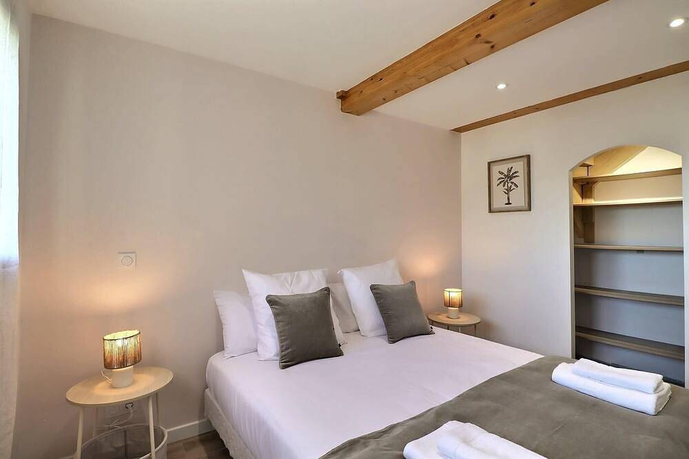 Villa Altinea – Family Home with Infinity Pool in Ventabren, Region de Aix-en-Provence