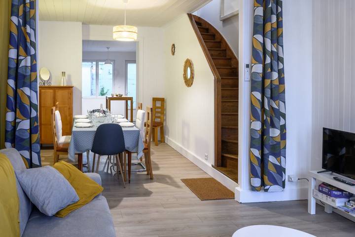 Gîte pour 8 personnes, avec terrasse, animaux acceptés - 1