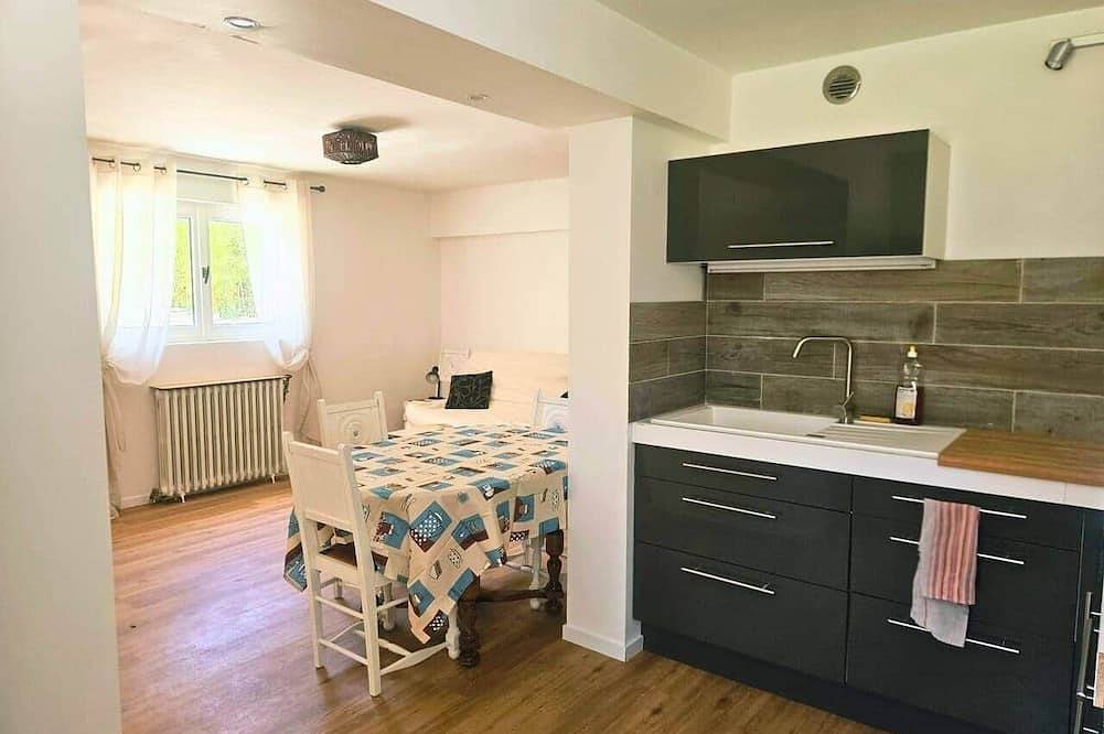Ganze Wohnung, T2 apartment with garden in Montboucher-sur-Jabron, Nyons und Umgebung
