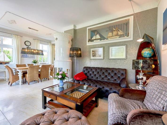 Ferienhaus für 4 Personen, mit Balkon und Terrasse sowie Garten und Sauna