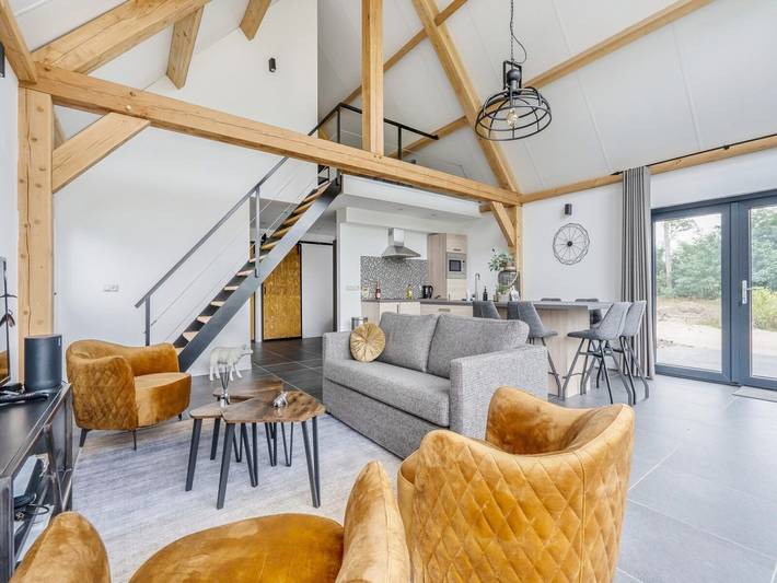 Moderner Lodge-Aufenthalt mit Teichblick in Baarle-Nassau, Nordbrabant