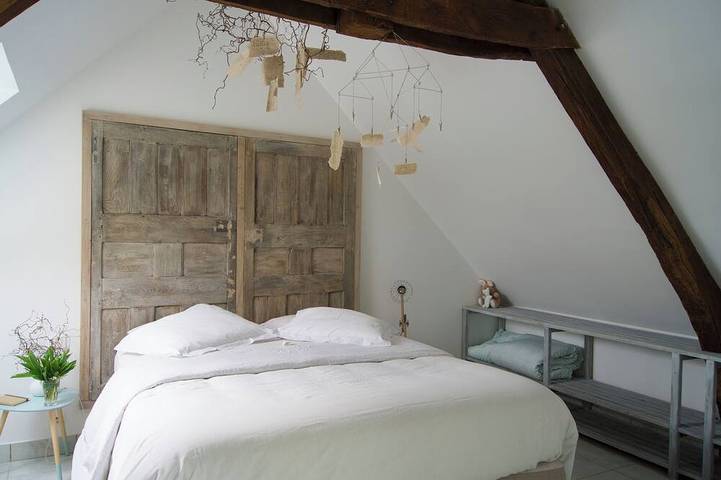 Location de vacances pour 2 personnes, avec jardin ainsi que terrasse et jacuzzi à Baguer-Pican - 4