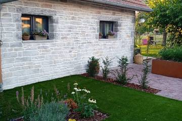 Gîte pour 6 personnes, avec terrasse et jardin à Guewenheim