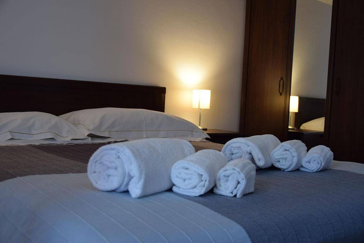 Quadruple Room with Private Bathroom in Belpasso, Etna
