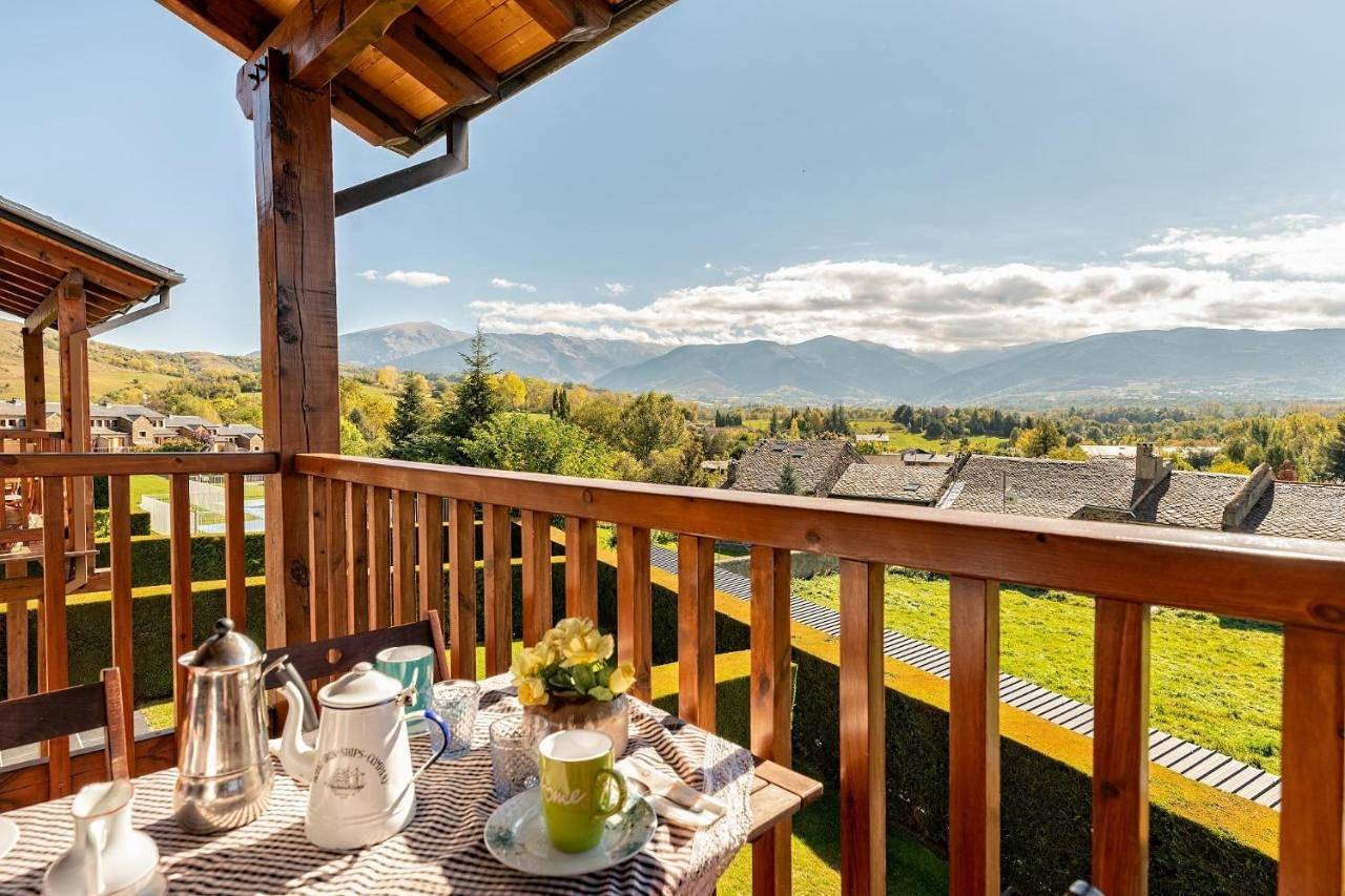 Five-Bedroom House in Estavar, Parque Natural Regional de los Pirineos Catalanes