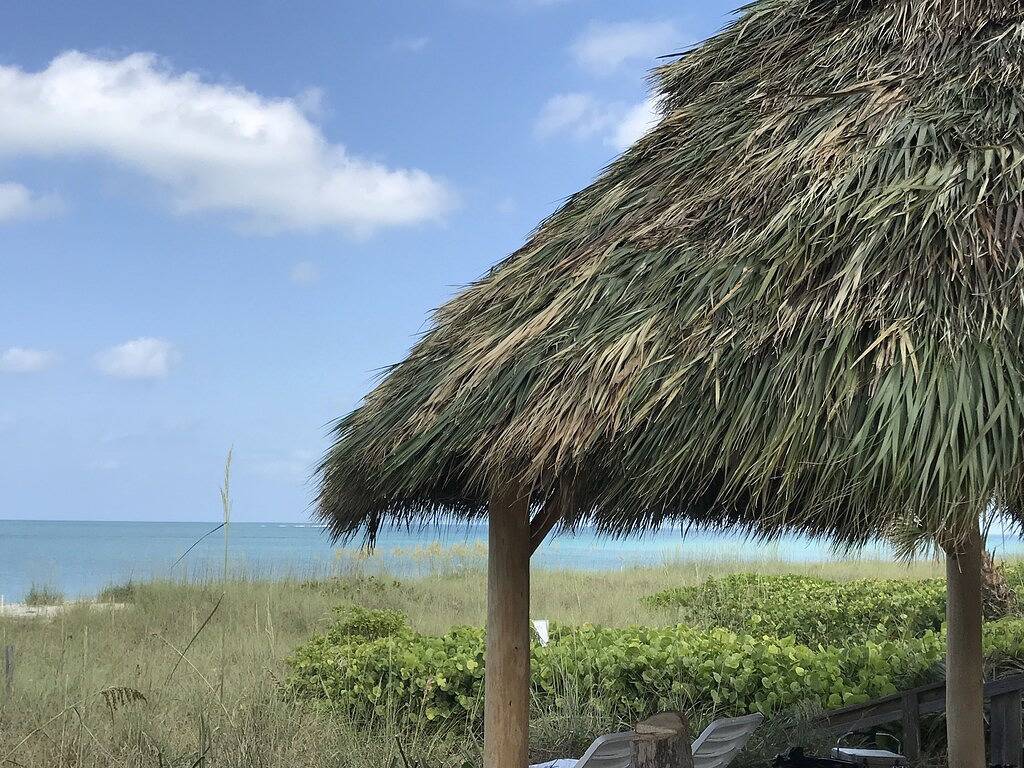 Waterfront One Bedroom Bungalow on Beach to Bay Resort Property - 2 in Nokomis Beach, Siesta Key