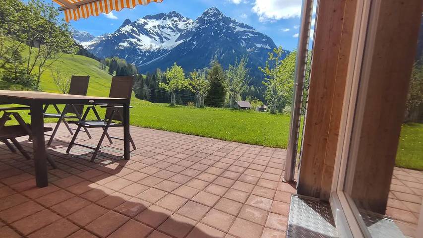 Ferienhaus für 6 Personen, mit Terrasse im Kleinwalsertal - 2