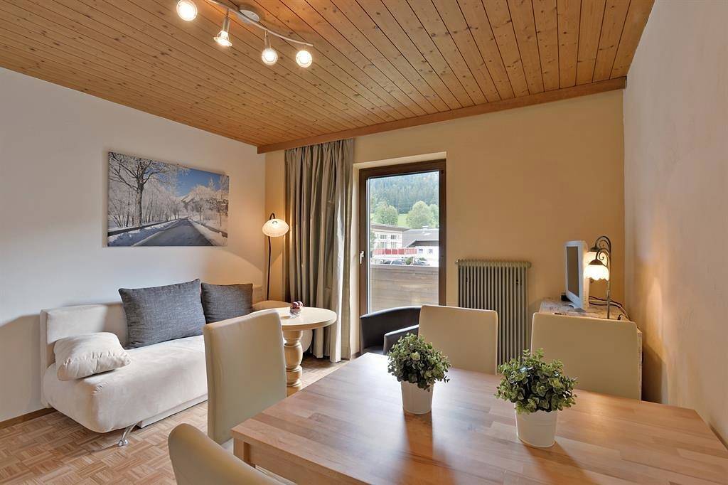 Geheel vakantieappartement, Appartement, toilet en bad/douche gescheiden, 2 slaapkamers in Söll, Kaisergebirge