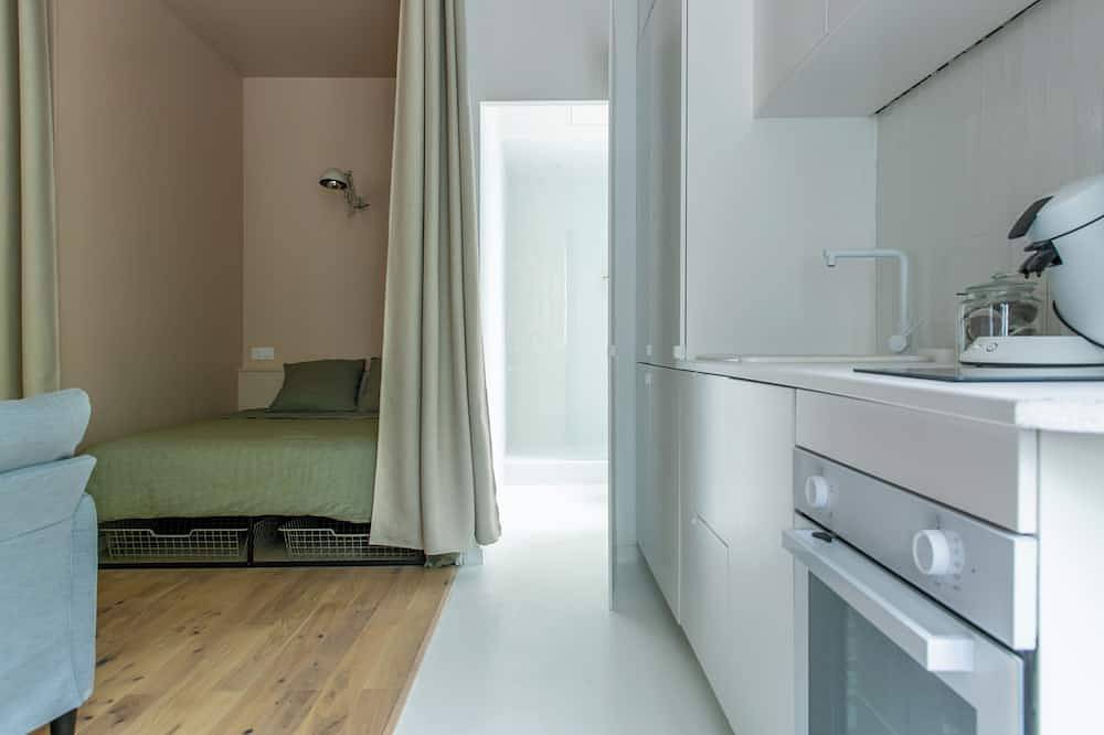 Entire apartment, Studio by the Loire - Near center and airport in Nantes, Nantes region